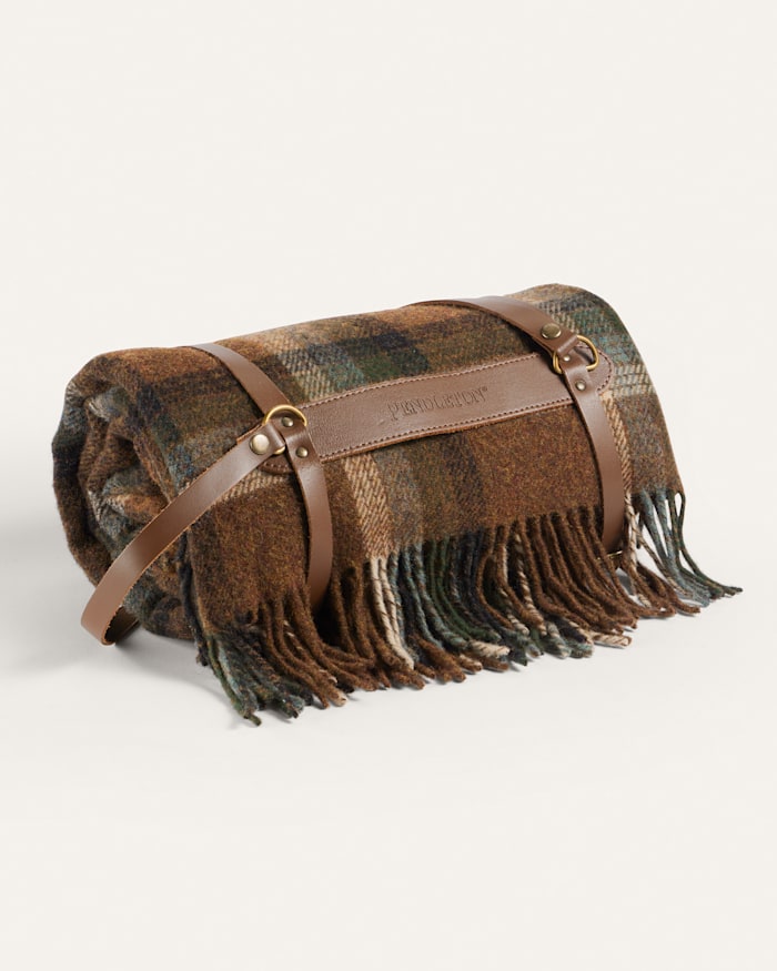 MOTOR ROBE THROW WITH LEATHER CARRIER